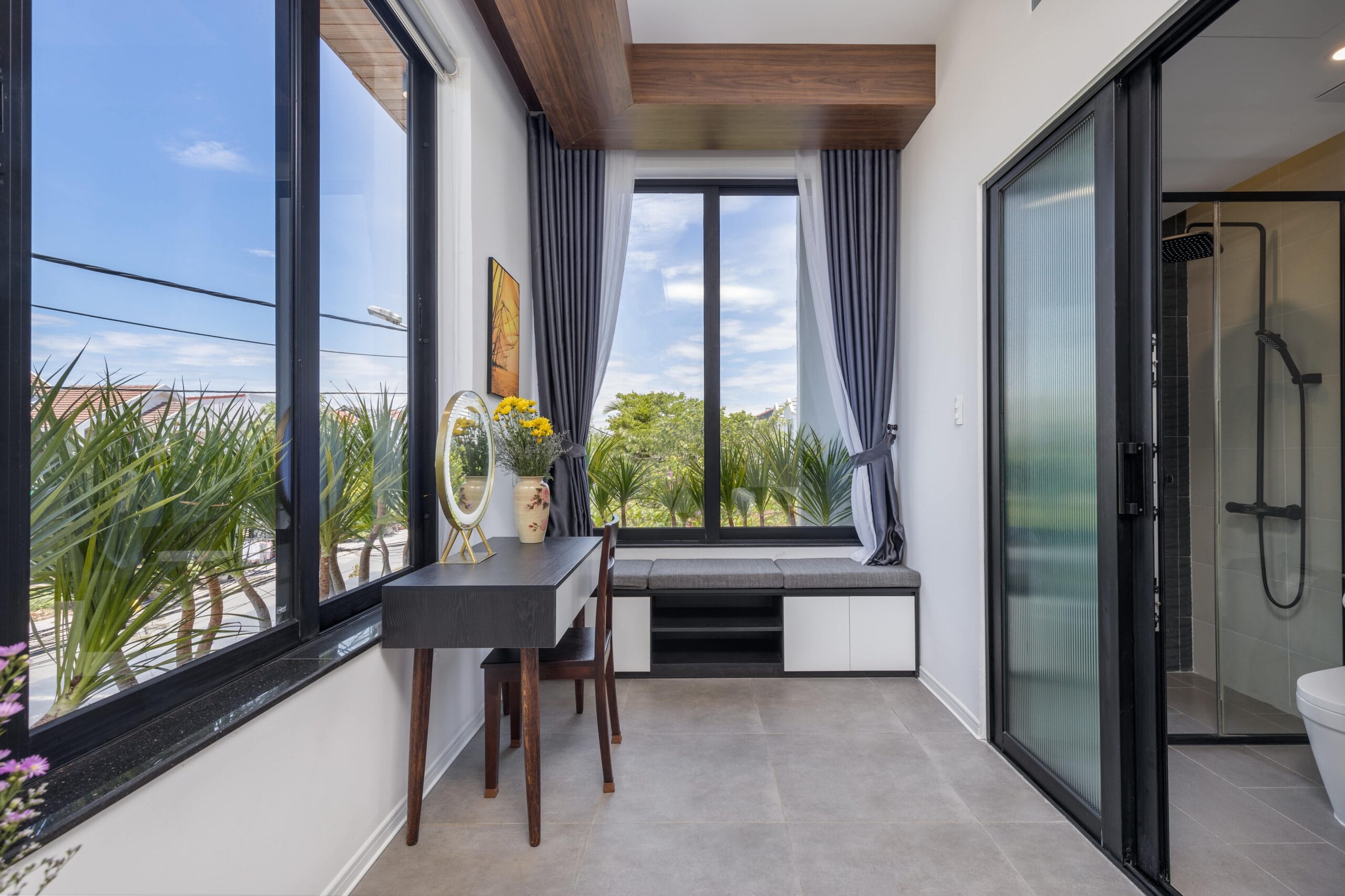 Cozy villa room for two with balcony