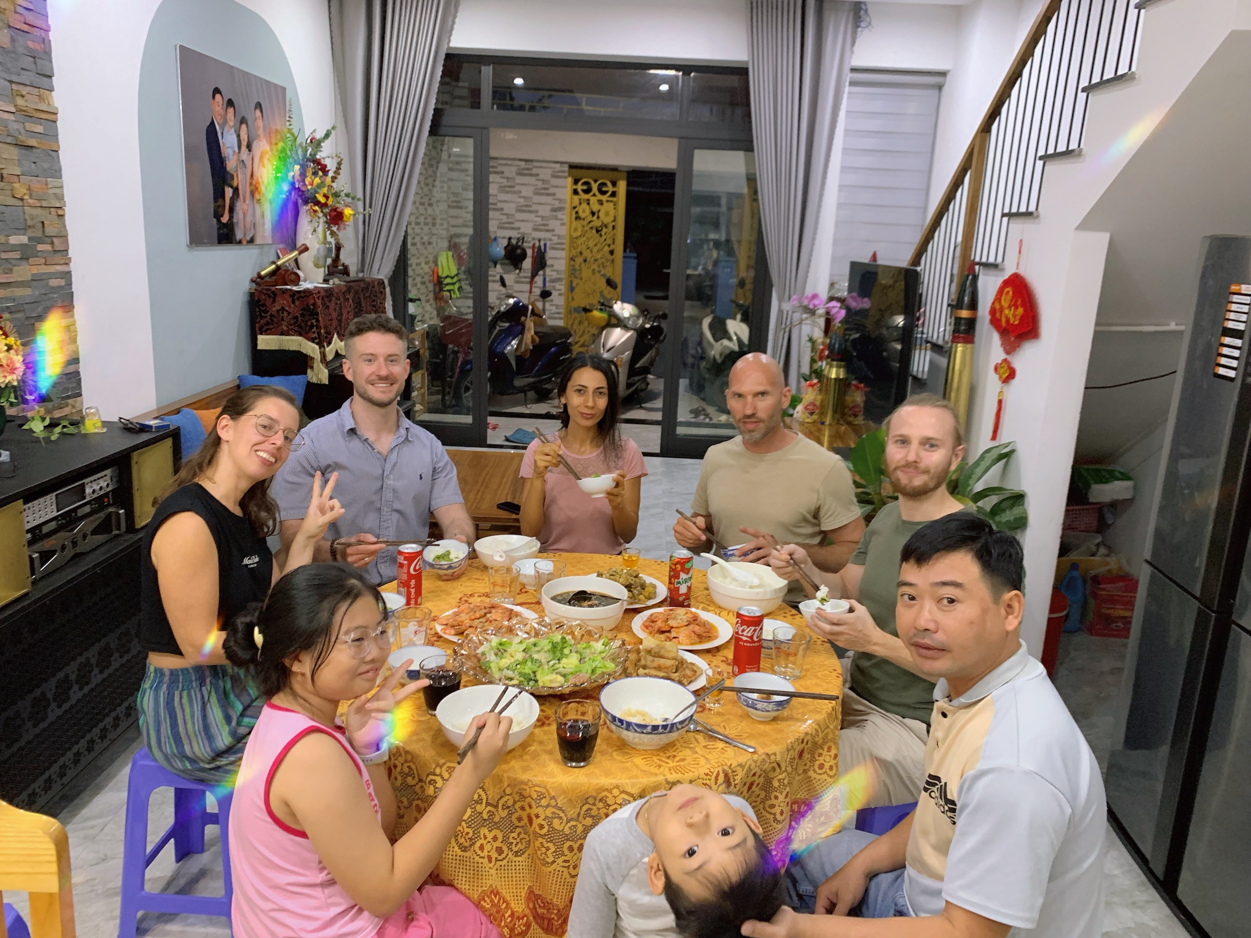 Hoi An expat babysitting service family support